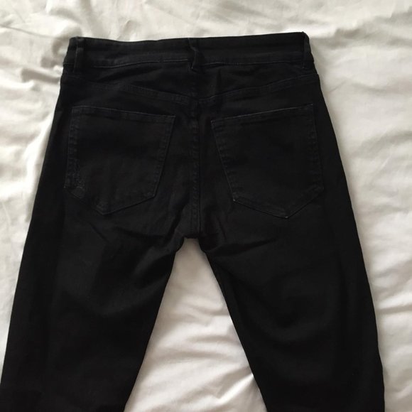 Black distressed jeans from H&M - Low waisted skinny jeans - US 6 - 26'' - UK 8 - Picture 2 of 4